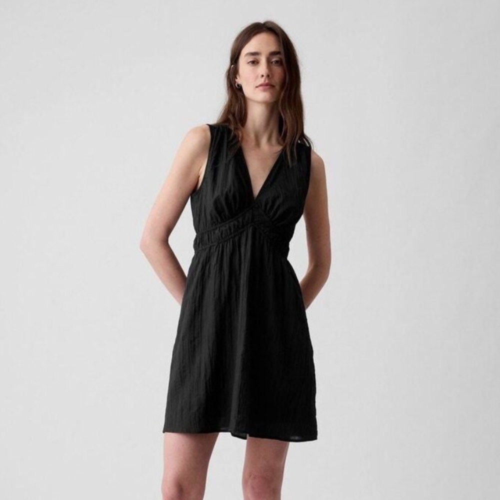 GAP Textured Crinkle Empire Waist Mini Dress
